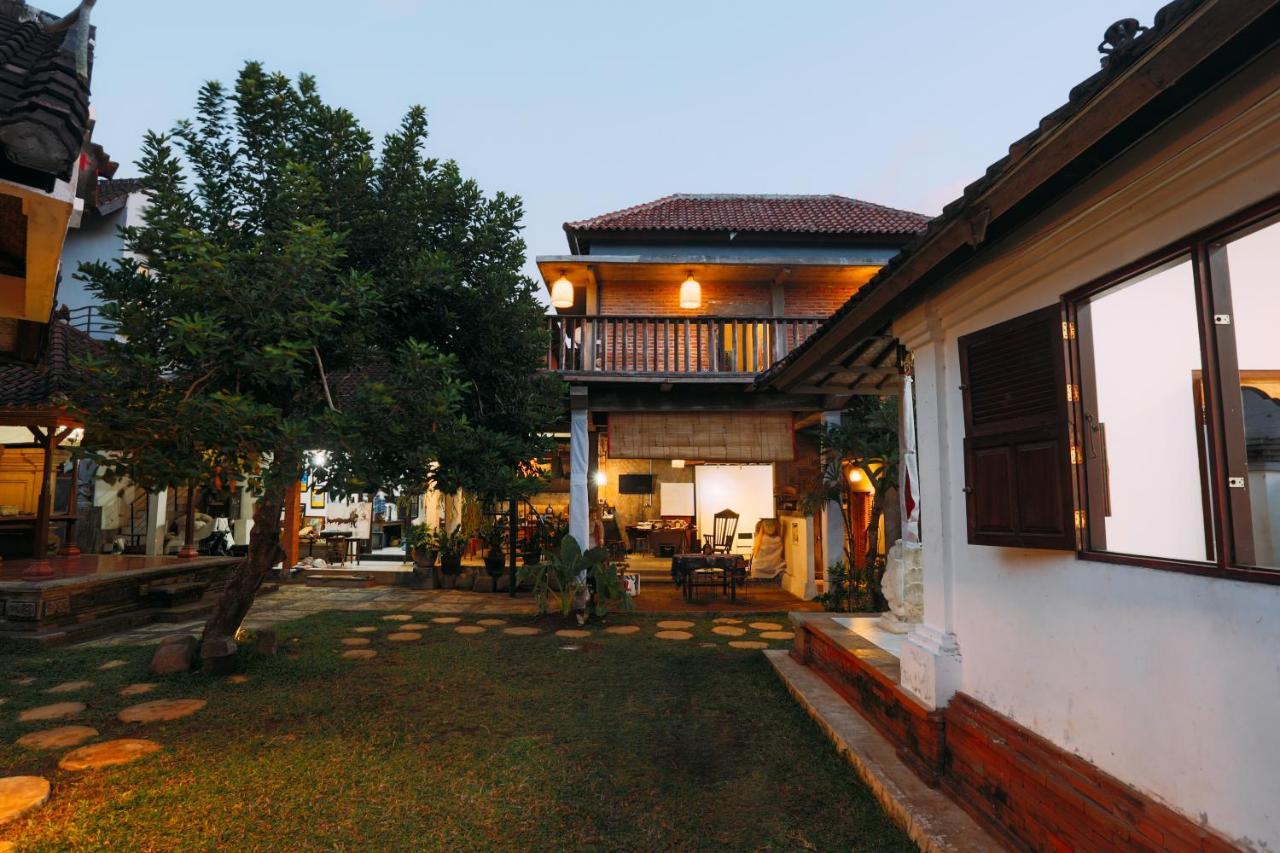 Rumah Paros & Gallery Sukawati  Exterior photo